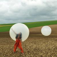 Le Grand Secret avec Lita Chow Performeuse dans la bulle de la vie